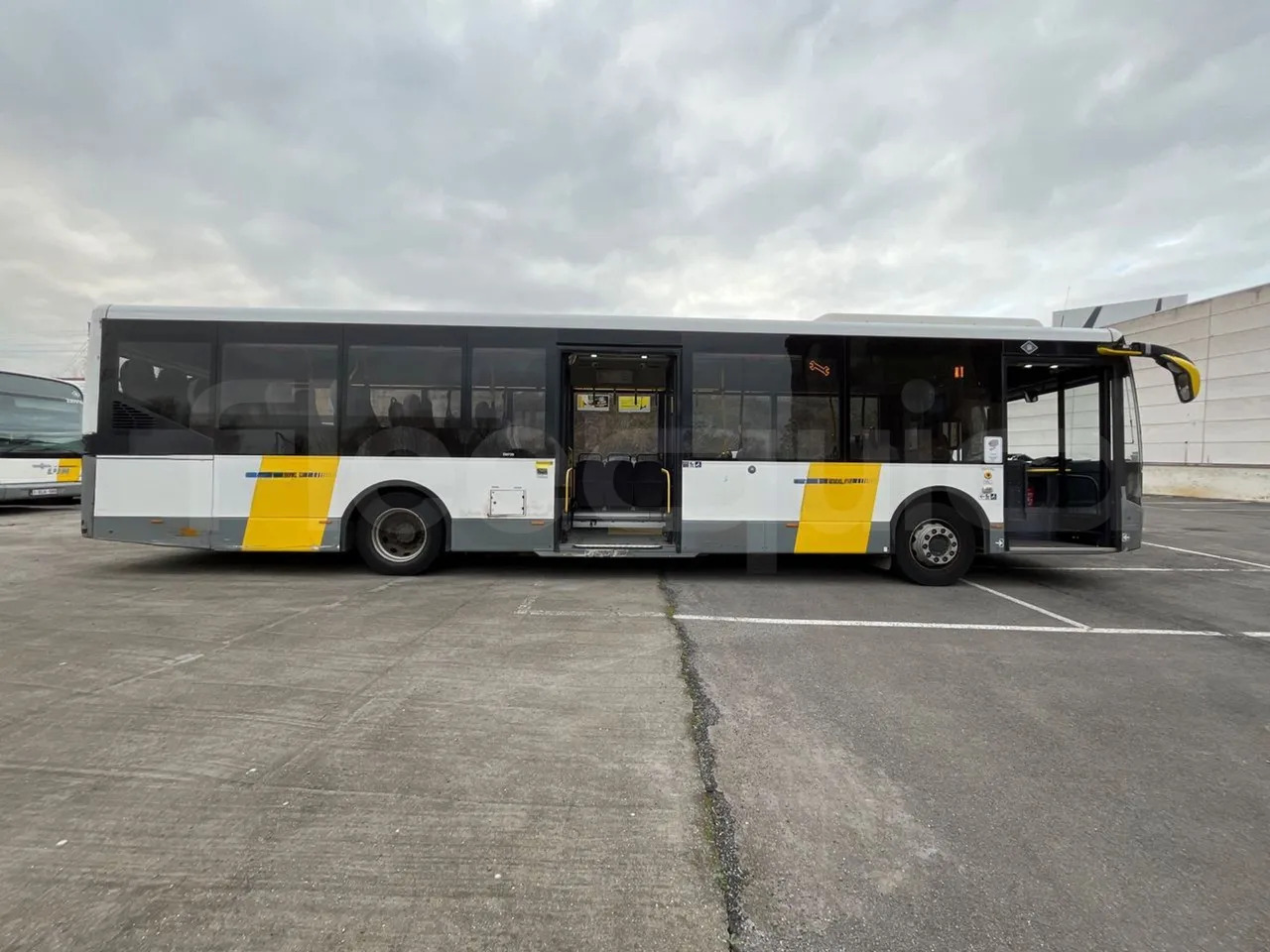 Bus kota Vdl Citea: gambar 10 Bus kota Vdl Citea: gambar 10