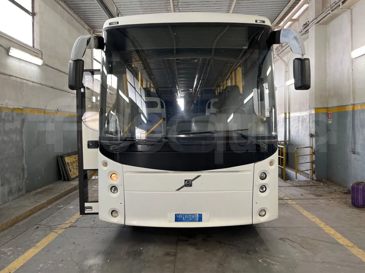 Volvo B12 - Bus pariwisata: gambar 2 Volvo B12 - Bus pariwisata: gambar 2