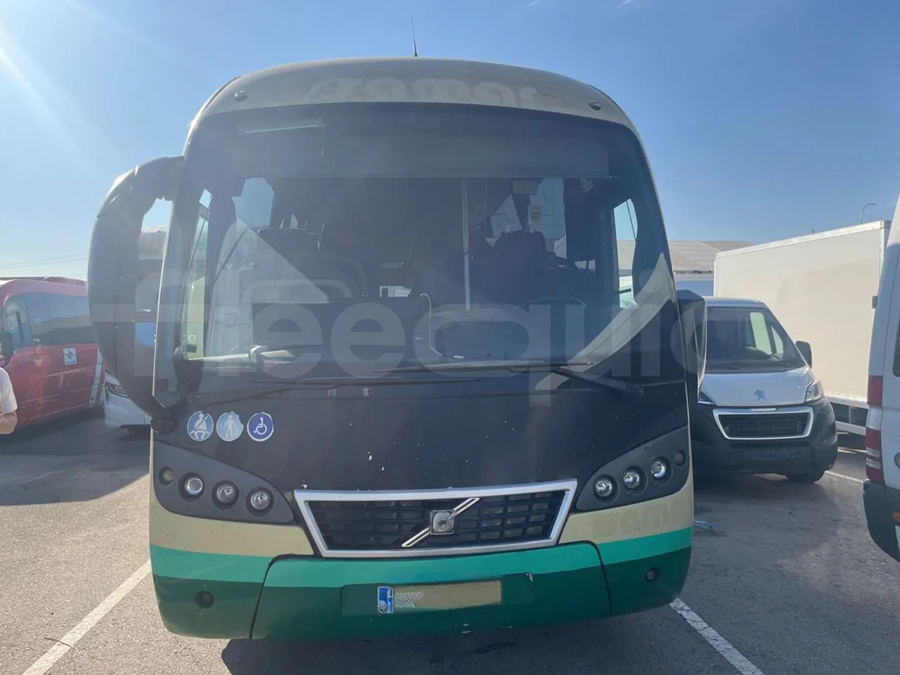 Volvo B12B - Bus pariwisata: gambar 1 Volvo B12B - Bus pariwisata: gambar 1