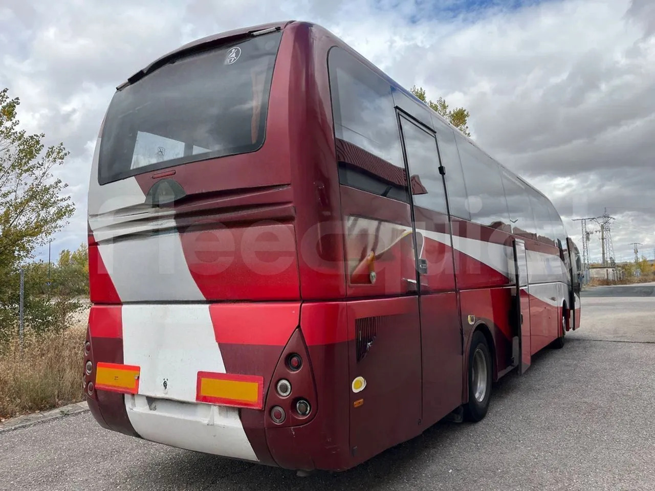 Bus pariwisata Volvo B12B: gambar 10