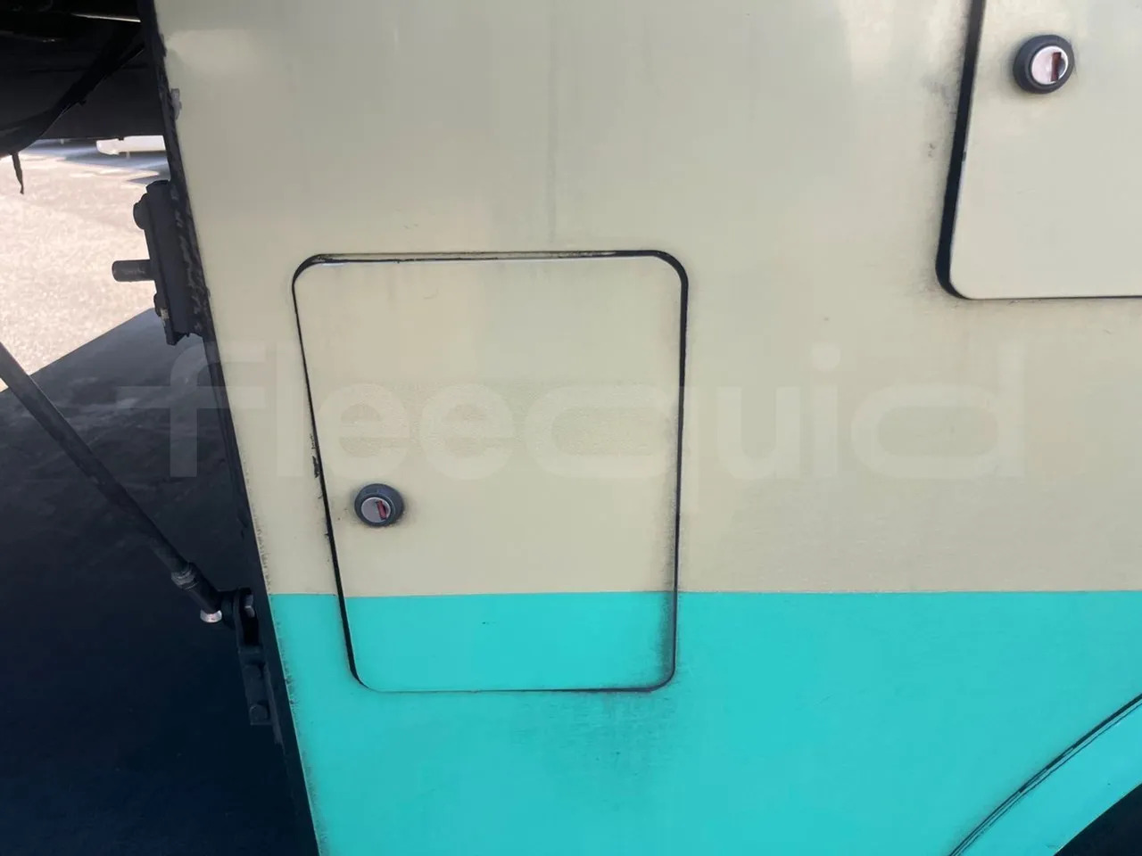 Bus pariwisata Volvo B12B: gambar 12