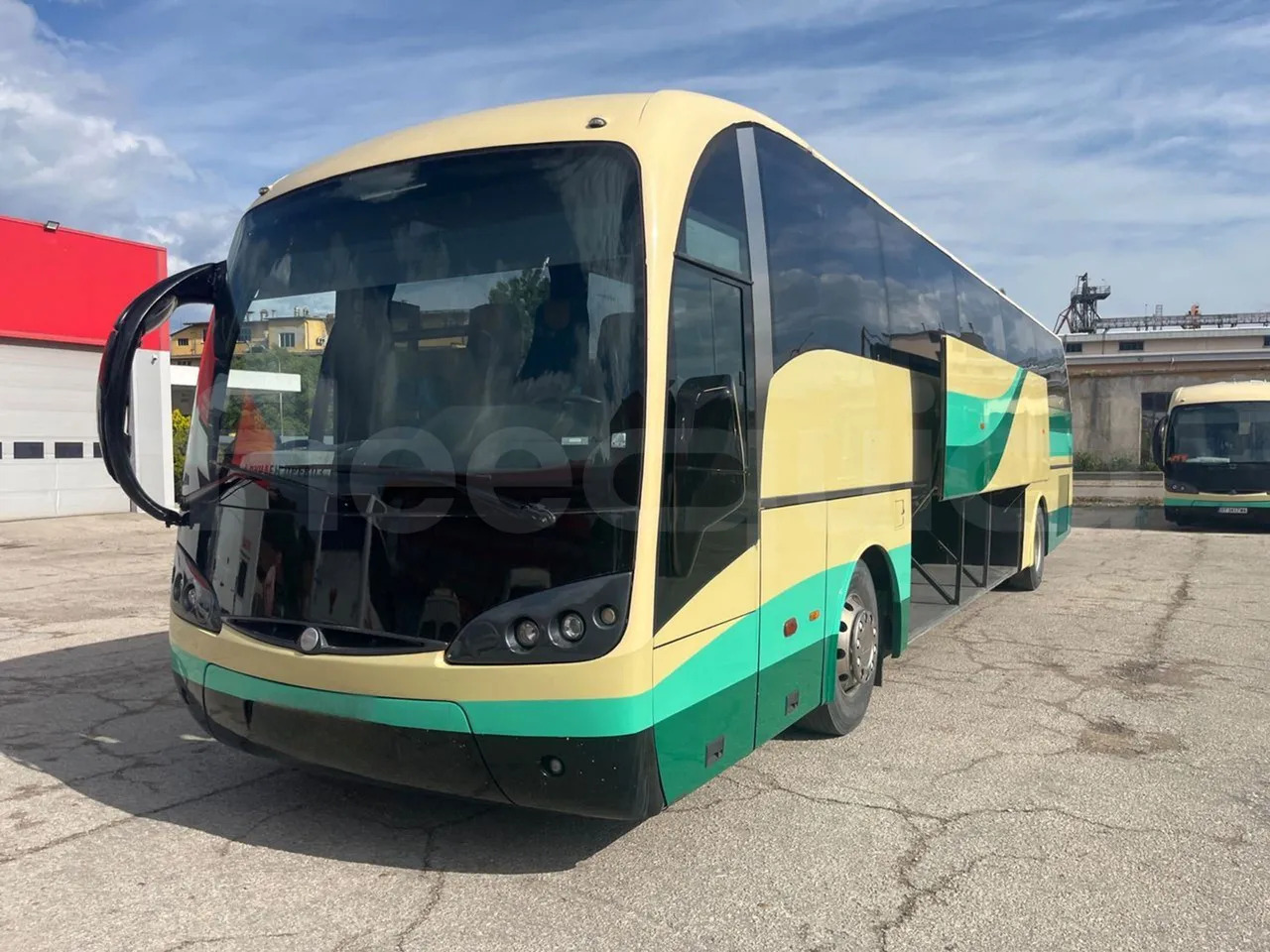 Volvo B12BER - Bus pariwisata: gambar 3 Volvo B12BER - Bus pariwisata: gambar 3