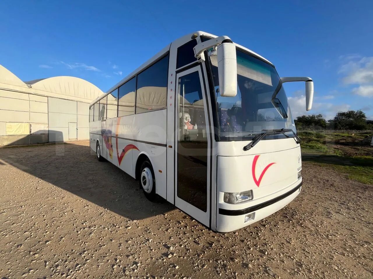 Volvo Barbi Echo - Bus pariwisata: gambar 1 Volvo Barbi Echo - Bus pariwisata: gambar 1