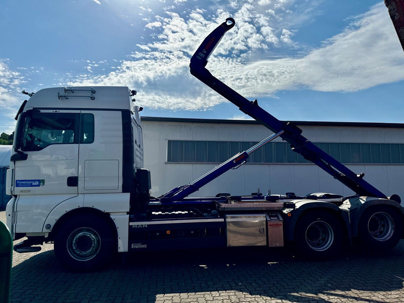 MAN TGX 26.580 BL 6x2 Zwillingbereifte Liftachse Abroller Hiab Funk- - Hook lift: gambar 5 MAN TGX 26.580 BL 6x2 Zwillingbereifte Liftachse Abroller Hiab Funk- - Hook lift: gambar 5
