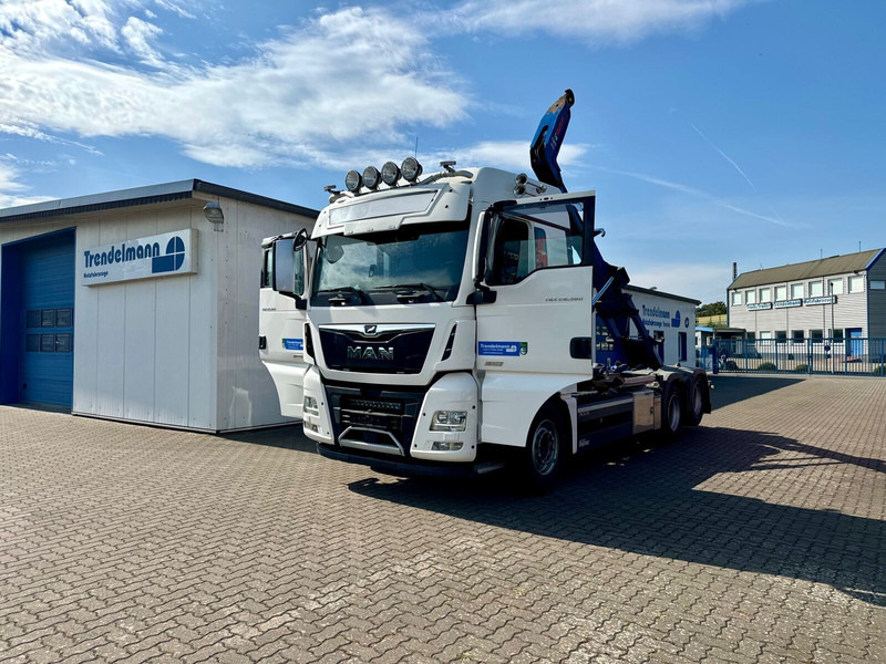 MAN TGX 26.580 BL 6x2 Zwillingbereifte Liftachse Abroller Hiab Funk- - Hook lift: gambar 3 MAN TGX 26.580 BL 6x2 Zwillingbereifte Liftachse Abroller Hiab Funk- - Hook lift: gambar 3