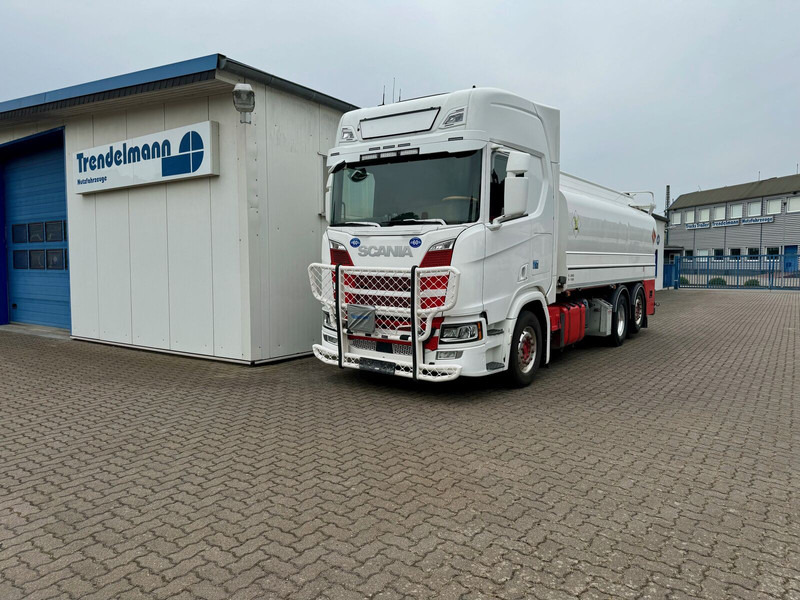 Scania R 500 Tankwagen Benzin-Diesel Oben und Unten Belfüllung - Truk tangki: gambar 1 Scania R 500 Tankwagen Benzin-Diesel Oben und Unten Belfüllung - Truk tangki: gambar 1