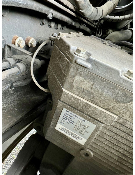 Volvo FH-500 8x4 Retarder Hinterkipper Hydraulische Heckklappe - Truk jungkit: gambar 4 Volvo FH-500 8x4 Retarder Hinterkipper Hydraulische Heckklappe - Truk jungkit: gambar 4