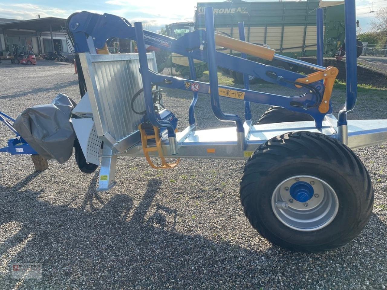 Binderberger RW 3 - Trailer kehutanan: gambar 4 Binderberger RW 3 - Trailer kehutanan: gambar 4