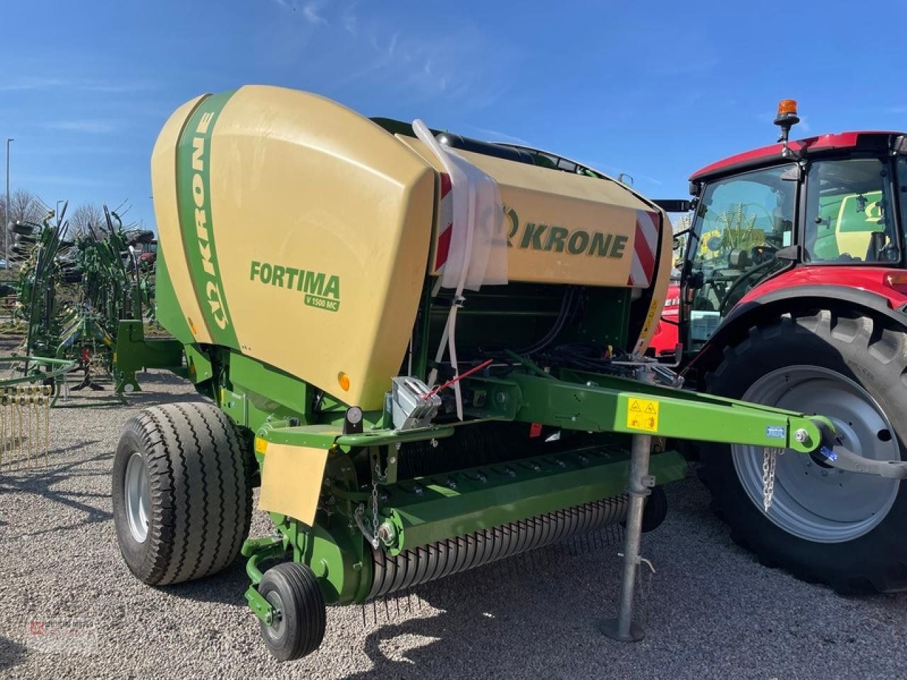 Krone FORTIMA V 1500 MC - Baler bulat: gambar 1 Krone FORTIMA V 1500 MC - Baler bulat: gambar 1
