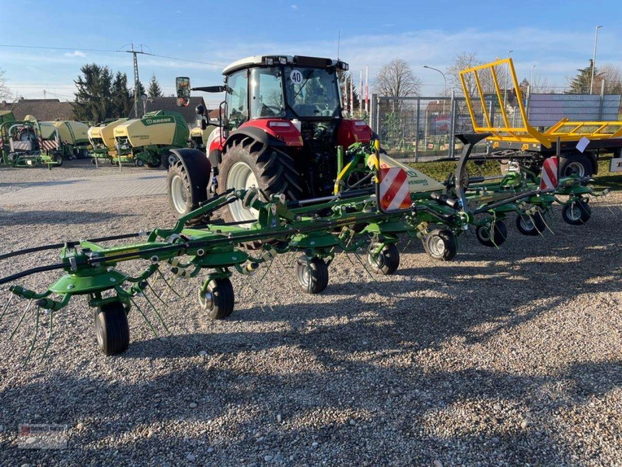 Krone VENDRO 820 - Tedder/ Menyapu: gambar 2 Krone VENDRO 820 - Tedder/ Menyapu: gambar 2
