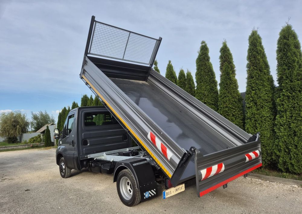 Iveco 35C15 3.0 150KM - Van jungkit: gambar 3 Iveco 35C15 3.0 150KM - Van jungkit: gambar 3