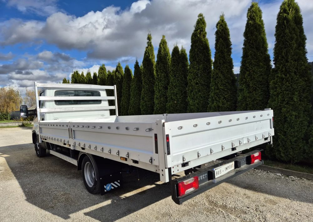 Iveco 35C15 3.0 - Van flatbed: gambar 3 Iveco 35C15 3.0 - Van flatbed: gambar 3