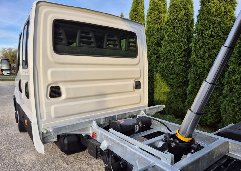 Iveco 35C16 35C15 160KM Brygadówka - Van jungkit: gambar 4 Iveco 35C16 35C15 160KM Brygadówka - Van jungkit: gambar 4