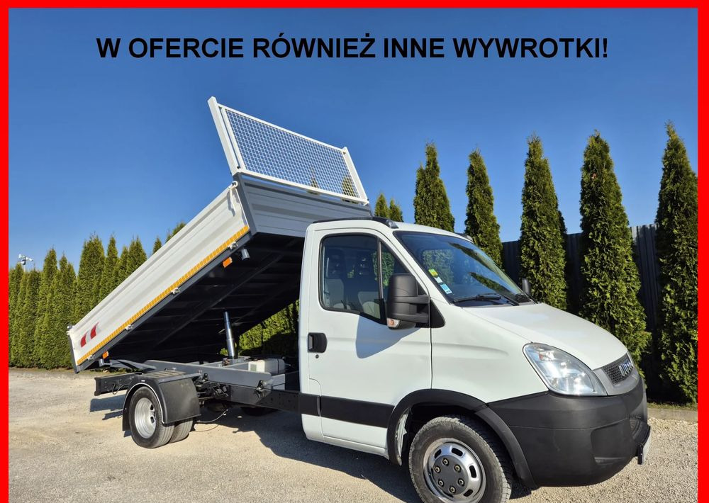 Iveco 35c15 3.0 150KM - Van jungkit: gambar 1 Iveco 35c15 3.0 150KM - Van jungkit: gambar 1