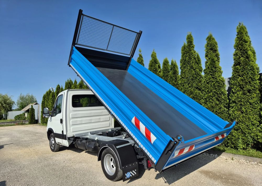 Iveco 50C15 3.0 150KM 35c15 - Van jungkit: gambar 3 Iveco 50C15 3.0 150KM 35c15 - Van jungkit: gambar 3