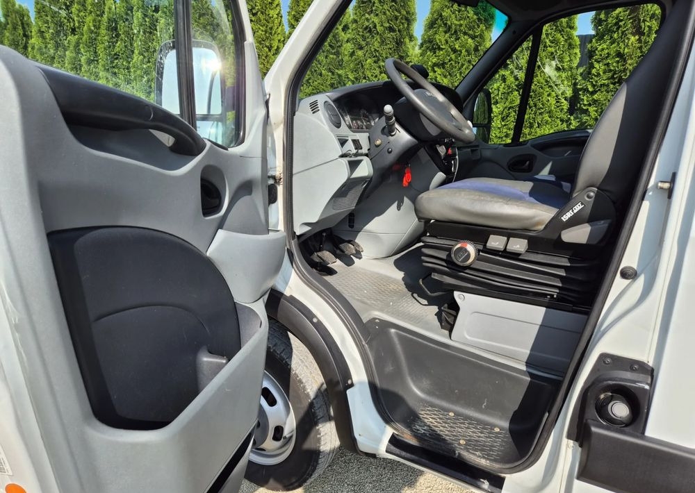 Iveco 50C15 3.0 150KM 35c15 - Van jungkit: gambar 5 Iveco 50C15 3.0 150KM 35c15 - Van jungkit: gambar 5