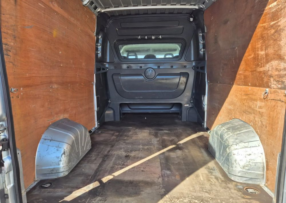 Peugeot Boxer 130KM Brygadówka L3H2 - Van kombi: gambar 4 Peugeot Boxer 130KM Brygadówka L3H2 - Van kombi: gambar 4