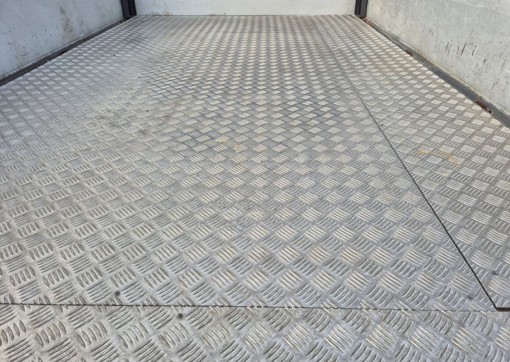 Peugeot Boxer 2.2 150KM brygadówka Maxi wzmocniony koła 16 cali Dubel - Van kombi: gambar 4 Peugeot Boxer 2.2 150KM brygadówka Maxi wzmocniony koła 16 cali Dubel - Van kombi: gambar 4