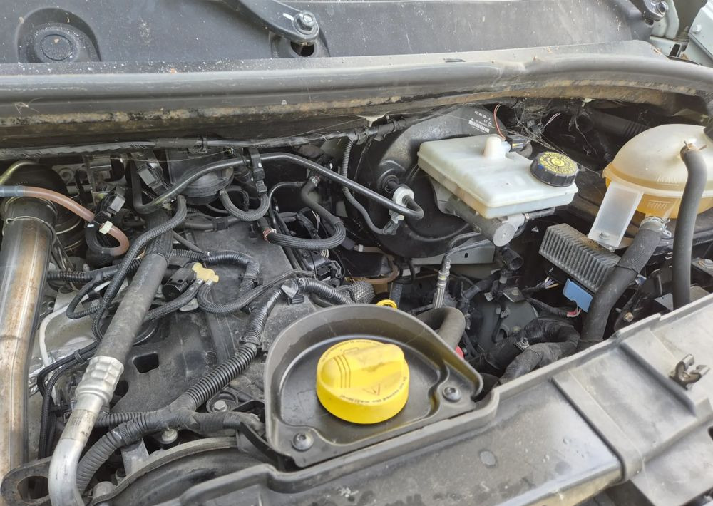 Van dengan terpal samping Renault Master 2.3 165KM Bez Adblue Skrzyniowy: gambar 17