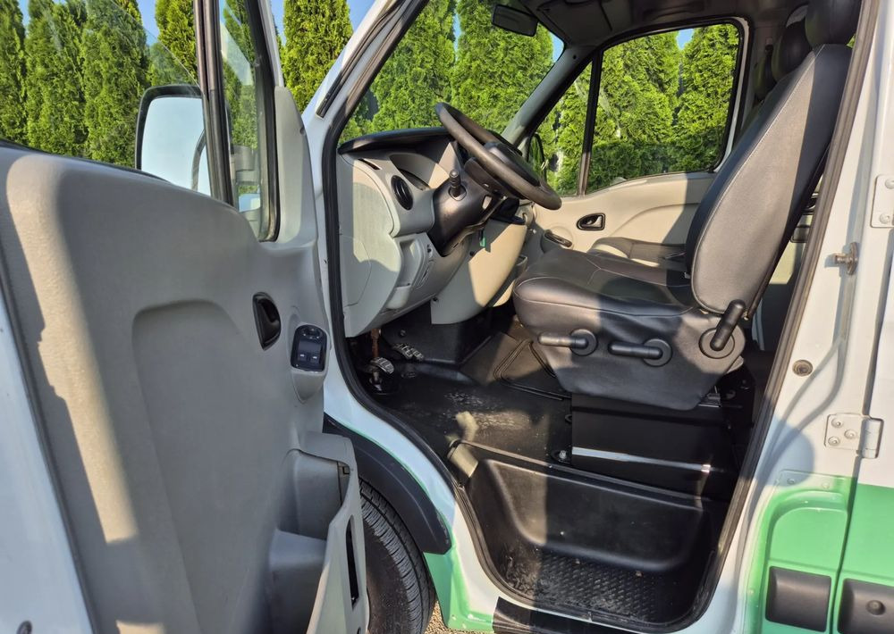 Renault Master 2.5 120KM Dubel Kabina - Van kombi: gambar 5 Renault Master 2.5 120KM Dubel Kabina - Van kombi: gambar 5