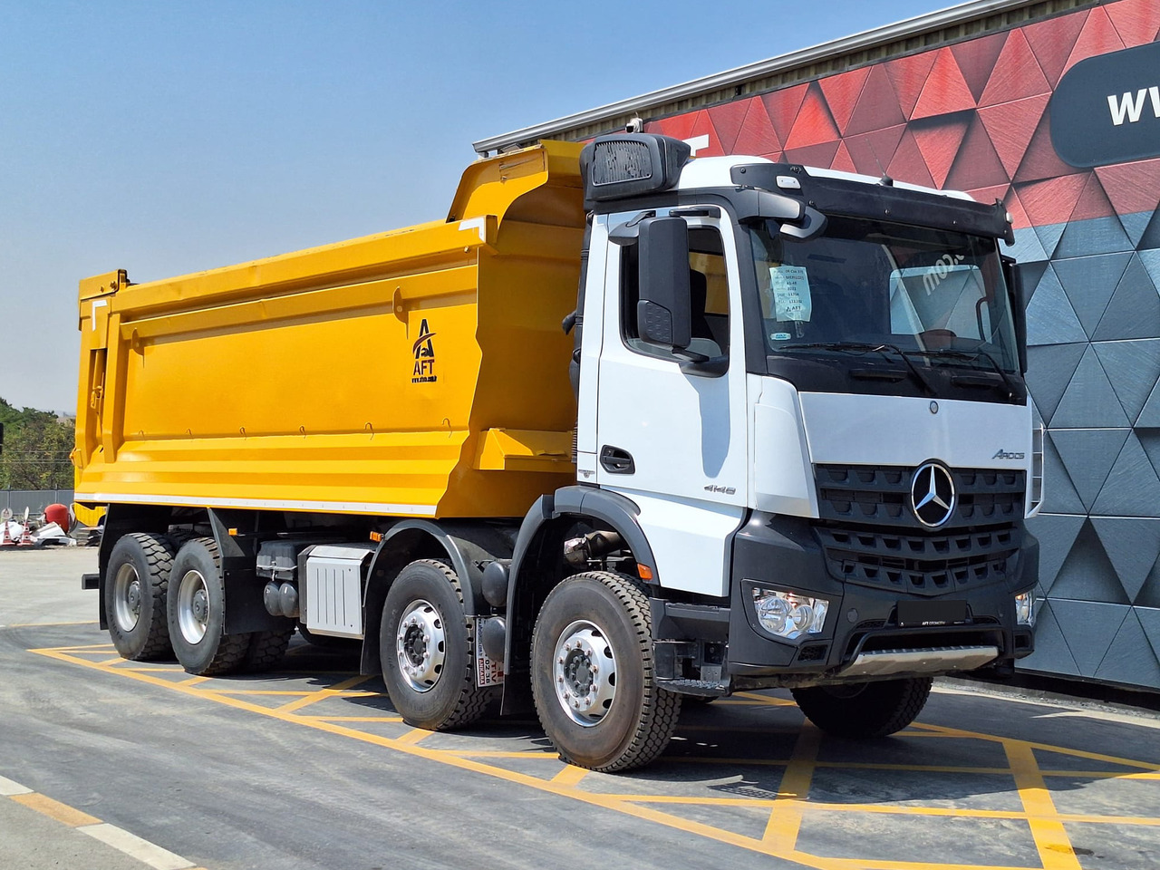 MERCEDES-BENZ AROCS 4148 - Truk jungkit: gambar 3 MERCEDES-BENZ AROCS 4148 - Truk jungkit: gambar 3