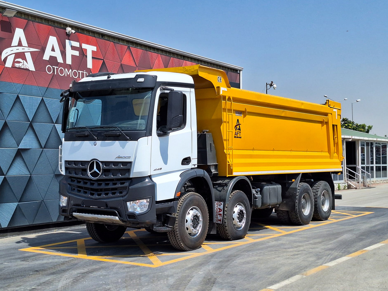 MERCEDES-BENZ AROCS 4148 - Truk jungkit: gambar 1 MERCEDES-BENZ AROCS 4148 - Truk jungkit: gambar 1