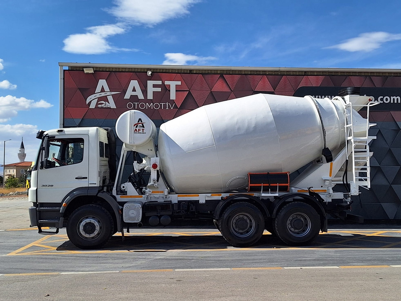 MERCEDES-BENZ AXOR 3028 - Truk pengaduk beton: gambar 5 MERCEDES-BENZ AXOR 3028 - Truk pengaduk beton: gambar 5