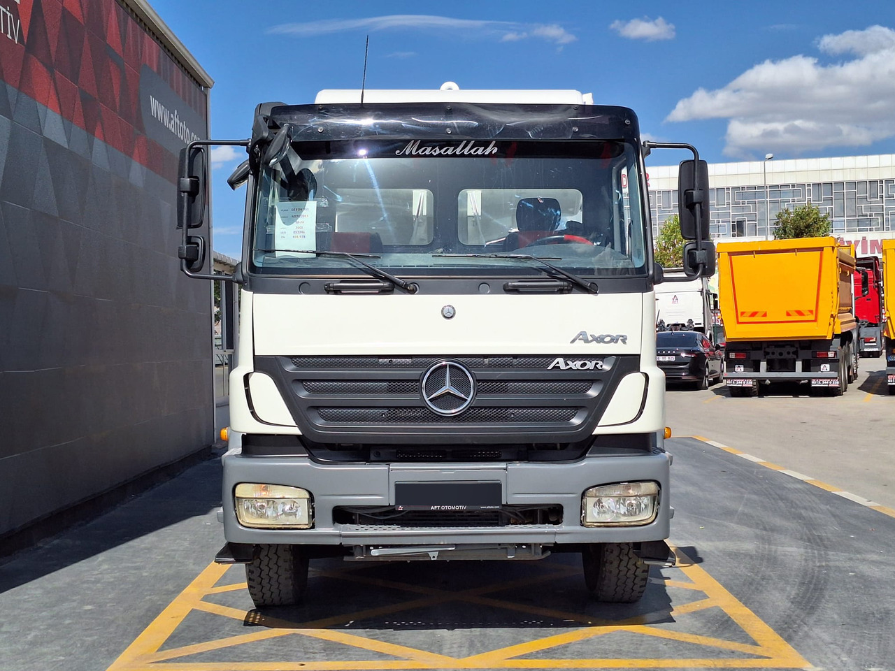 MERCEDES-BENZ AXOR 3028 - Truk pengaduk beton: gambar 2 MERCEDES-BENZ AXOR 3028 - Truk pengaduk beton: gambar 2