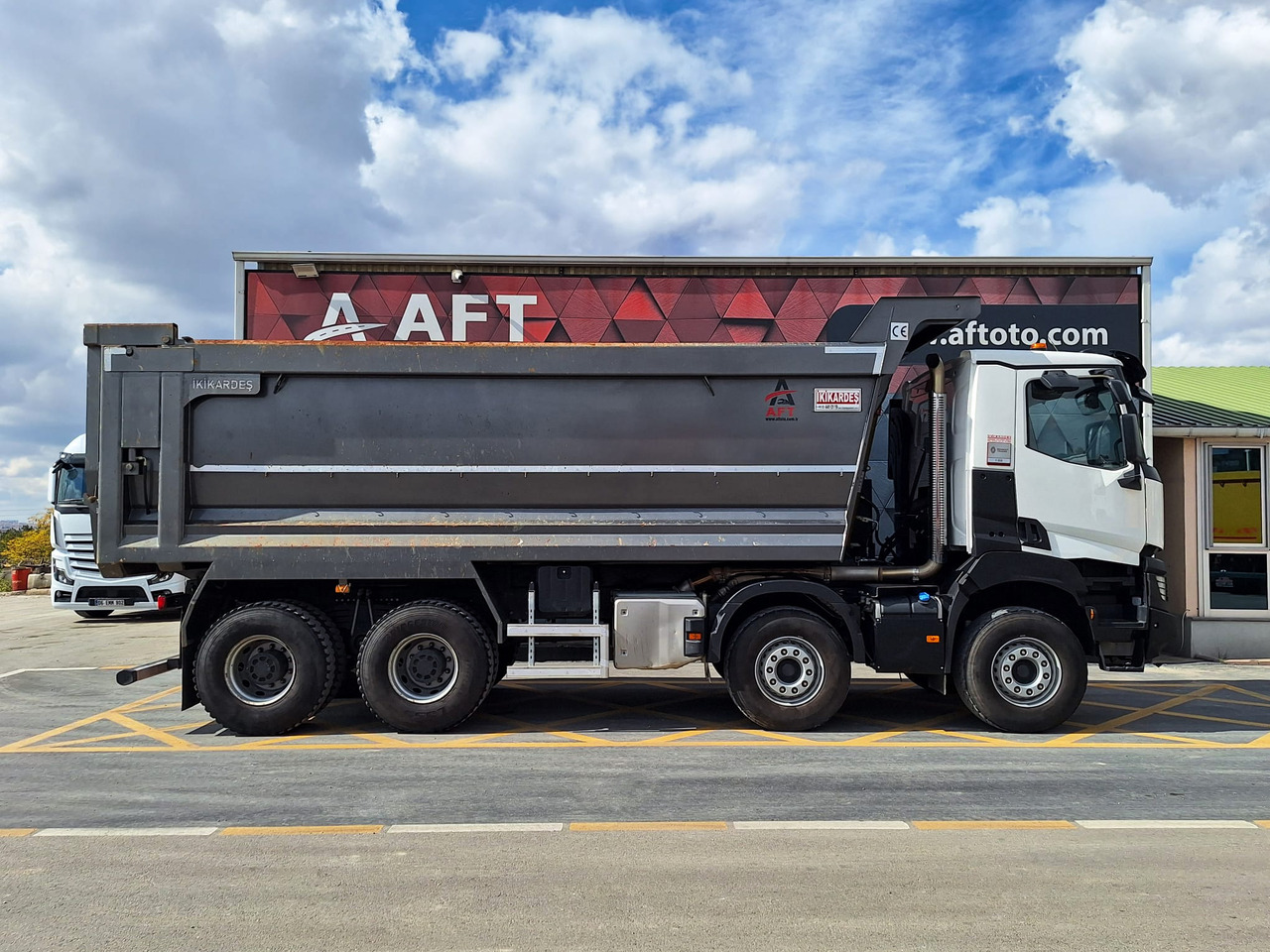 RENAULT K 520 - Truk jungkit: gambar 4 RENAULT K 520 - Truk jungkit: gambar 4