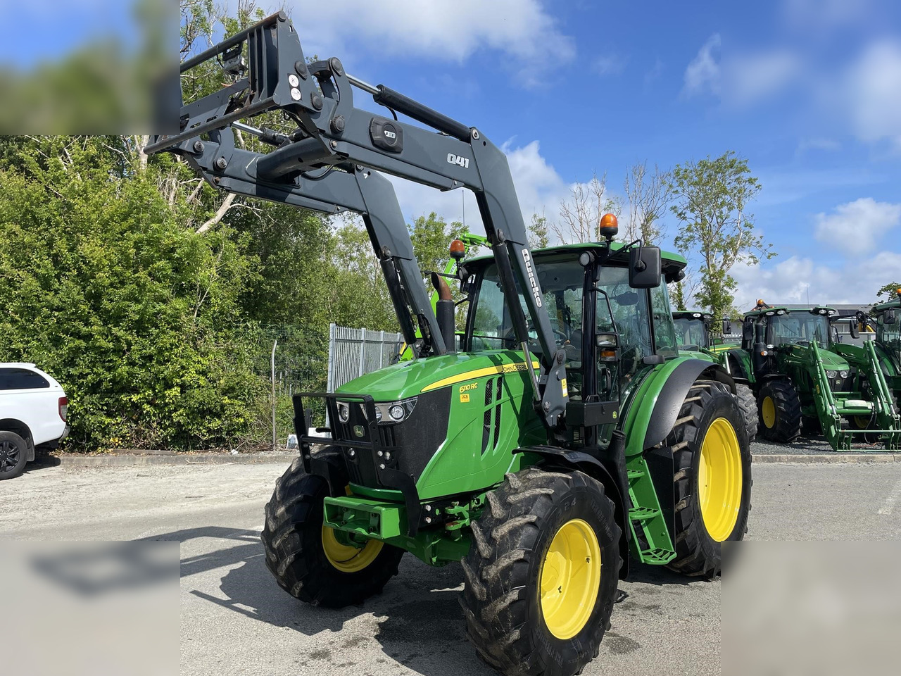 2015 JOHN DEERE 6110RC - Traktor: gambar 2 2015 JOHN DEERE 6110RC - Traktor: gambar 2