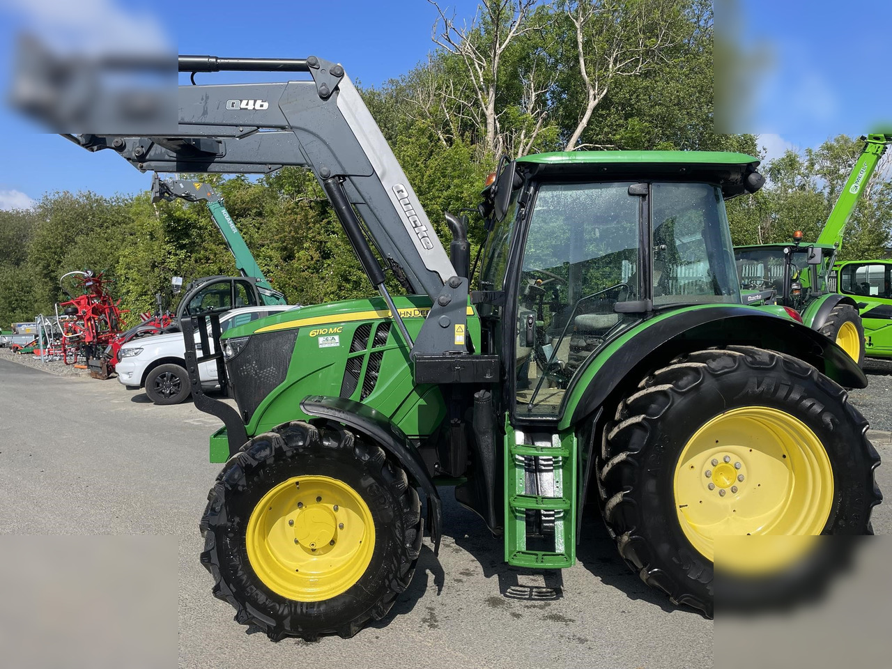 2016 JOHN DEERE 6110MC - Traktor: gambar 1 2016 JOHN DEERE 6110MC - Traktor: gambar 1