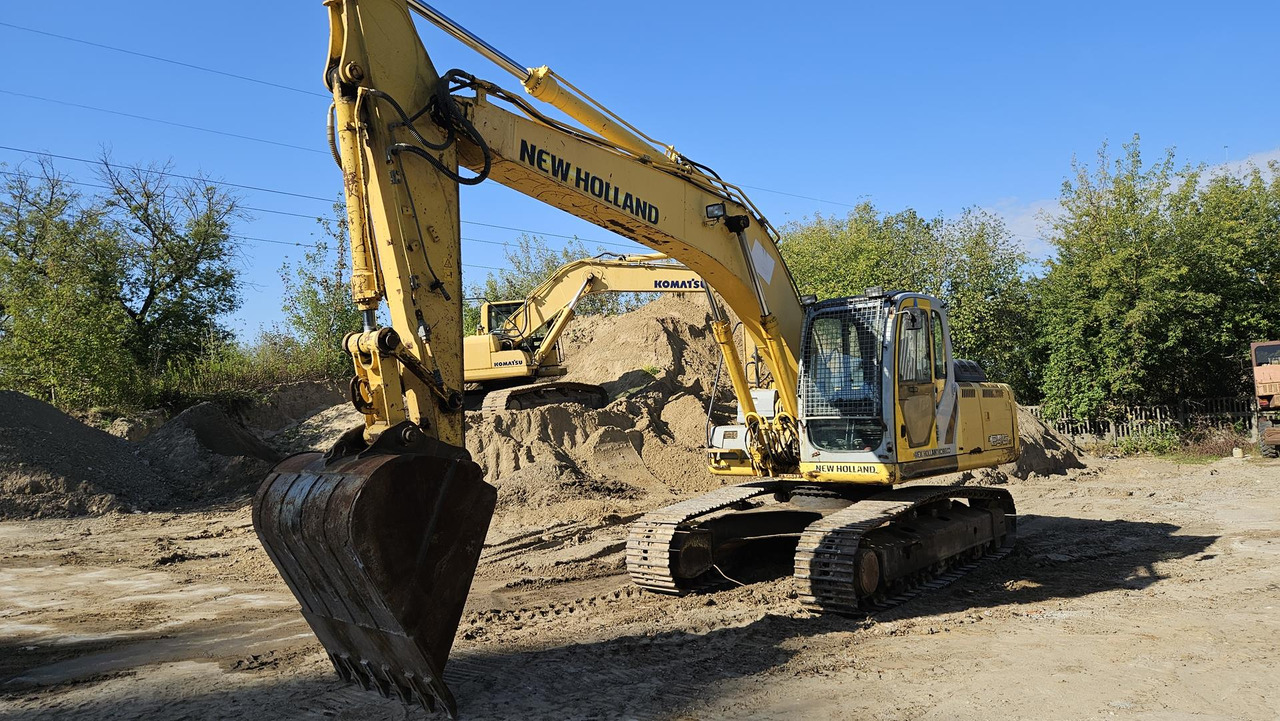 NEW HOLLAND E 245 B - Ekskavator perayap: gambar 1 NEW HOLLAND E 245 B - Ekskavator perayap: gambar 1