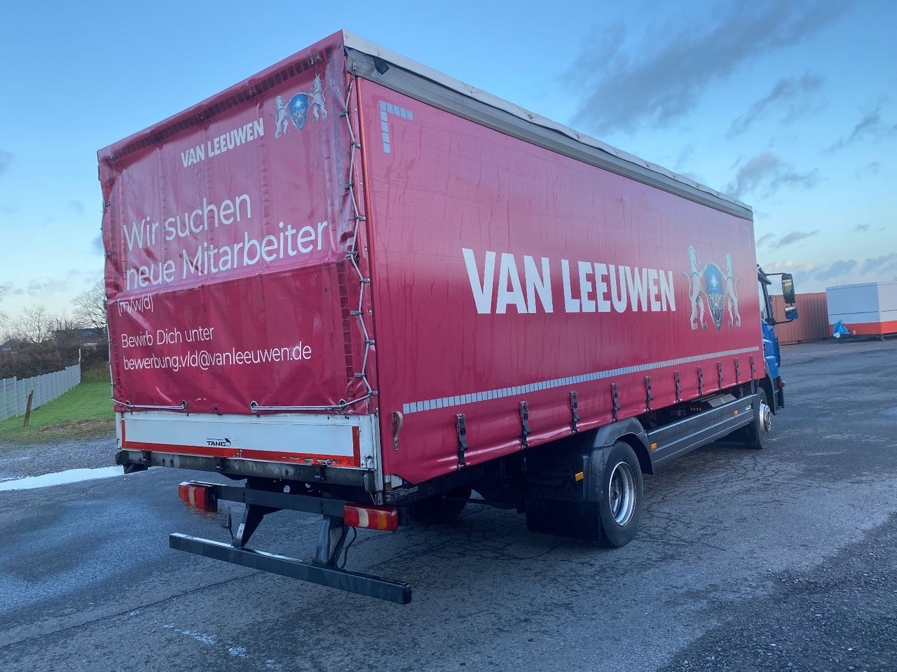 Mercedes-Benz 1221 Pritschenwagen /Rungen/Stahltransporte - Truk dengan terpal samping: gambar 3 Mercedes-Benz 1221 Pritschenwagen /Rungen/Stahltransporte - Truk dengan terpal samping: gambar 3