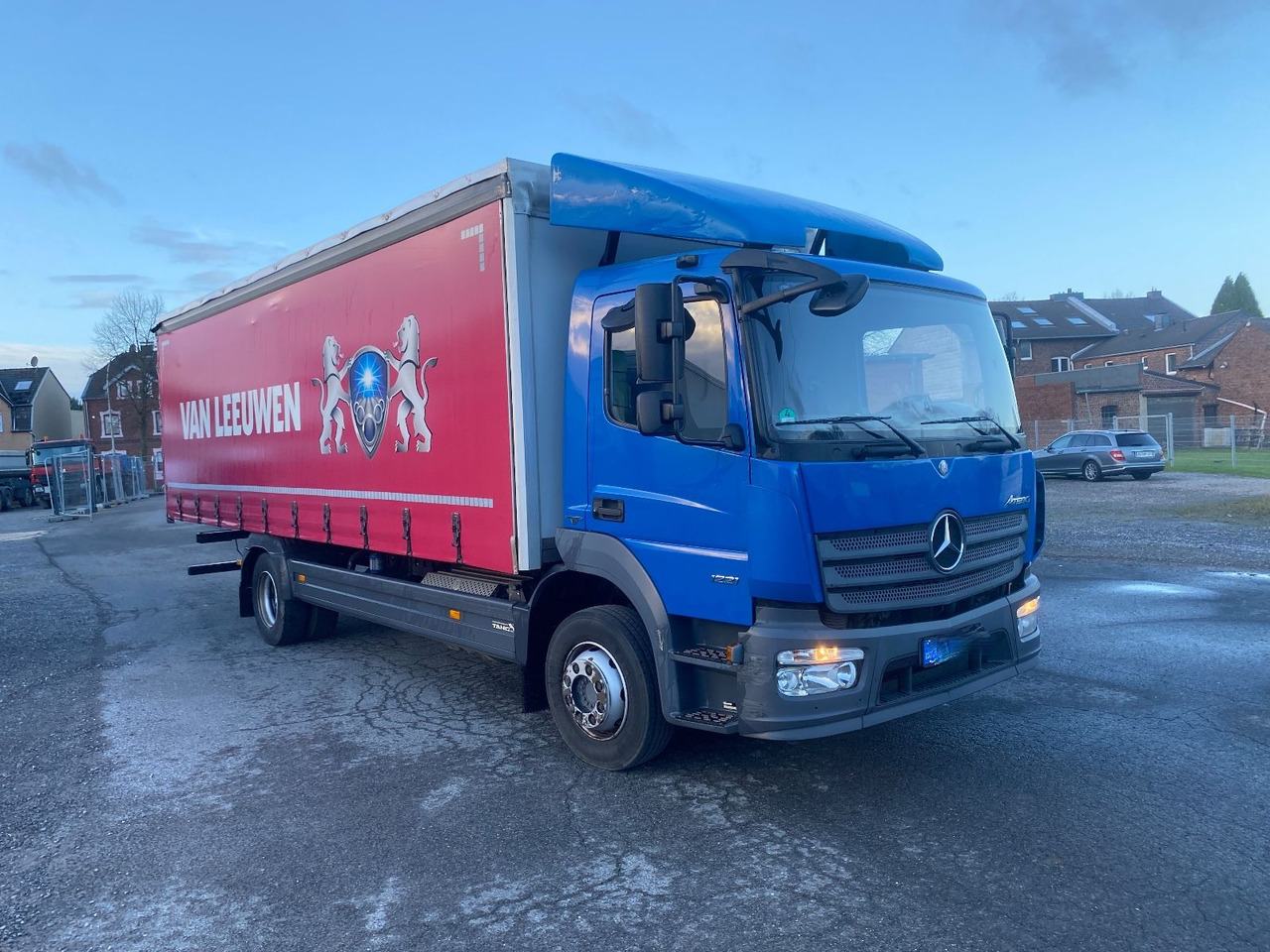 Mercedes-Benz 1221 Pritschenwagen /Rungen/Stahltransporte - Truk dengan terpal samping: gambar 1 Mercedes-Benz 1221 Pritschenwagen /Rungen/Stahltransporte - Truk dengan terpal samping: gambar 1