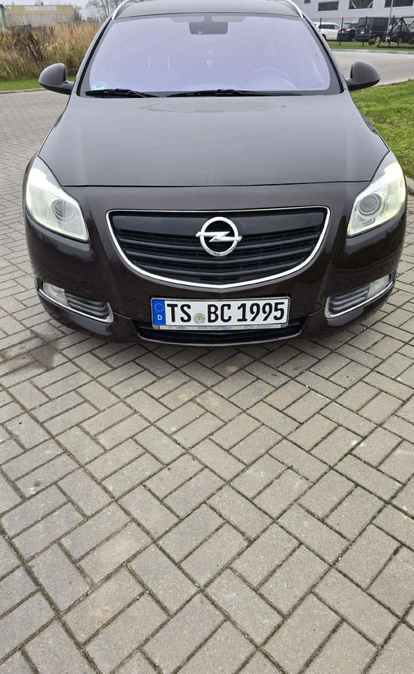 Opel Insignia - Station wagon: gambar 2 Opel Insignia - Station wagon: gambar 2