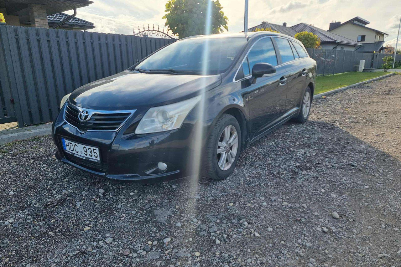 Toyota Avensis - Station wagon: gambar 1 Toyota Avensis - Station wagon: gambar 1