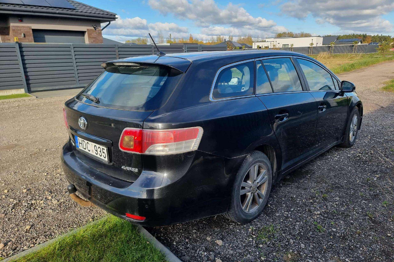 Toyota Avensis - Station wagon: gambar 5 Toyota Avensis - Station wagon: gambar 5