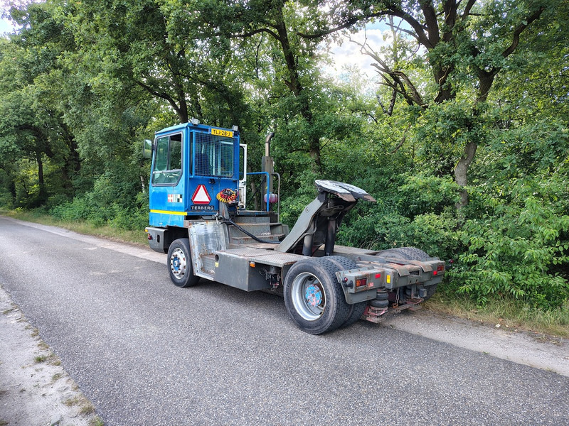 Terberg Yt180 - Traktor terminal: gambar 3 Terberg Yt180 - Traktor terminal: gambar 3