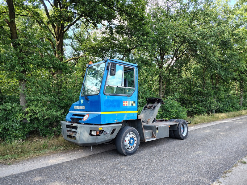 Terberg Yt180 - Traktor terminal: gambar 1 Terberg Yt180 - Traktor terminal: gambar 1