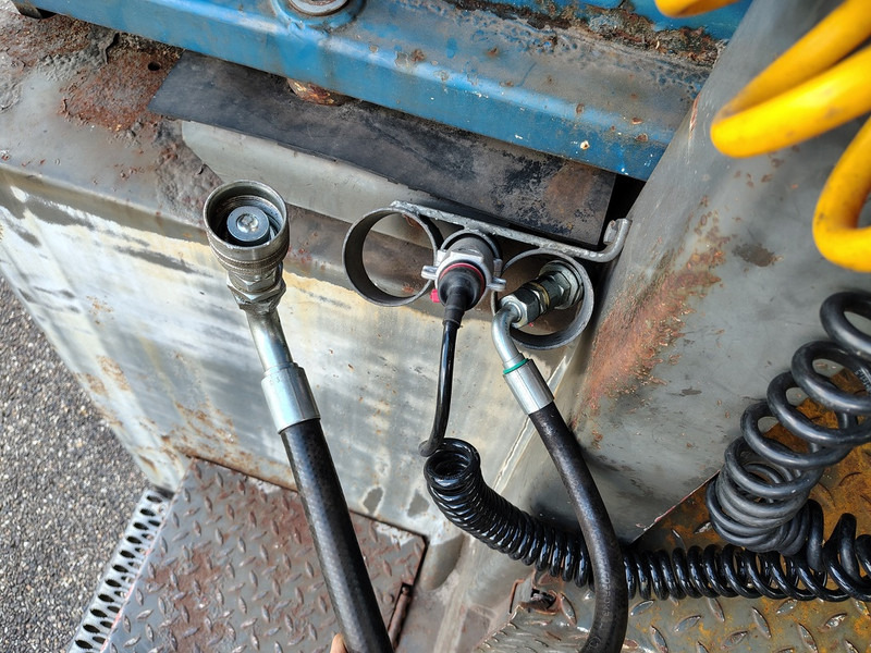 Terberg Yt180 - Traktor terminal: gambar 5 Terberg Yt180 - Traktor terminal: gambar 5