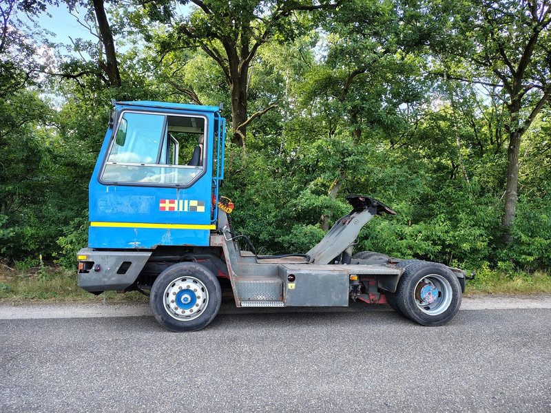 Terberg Yt180 - Traktor terminal: gambar 2 Terberg Yt180 - Traktor terminal: gambar 2