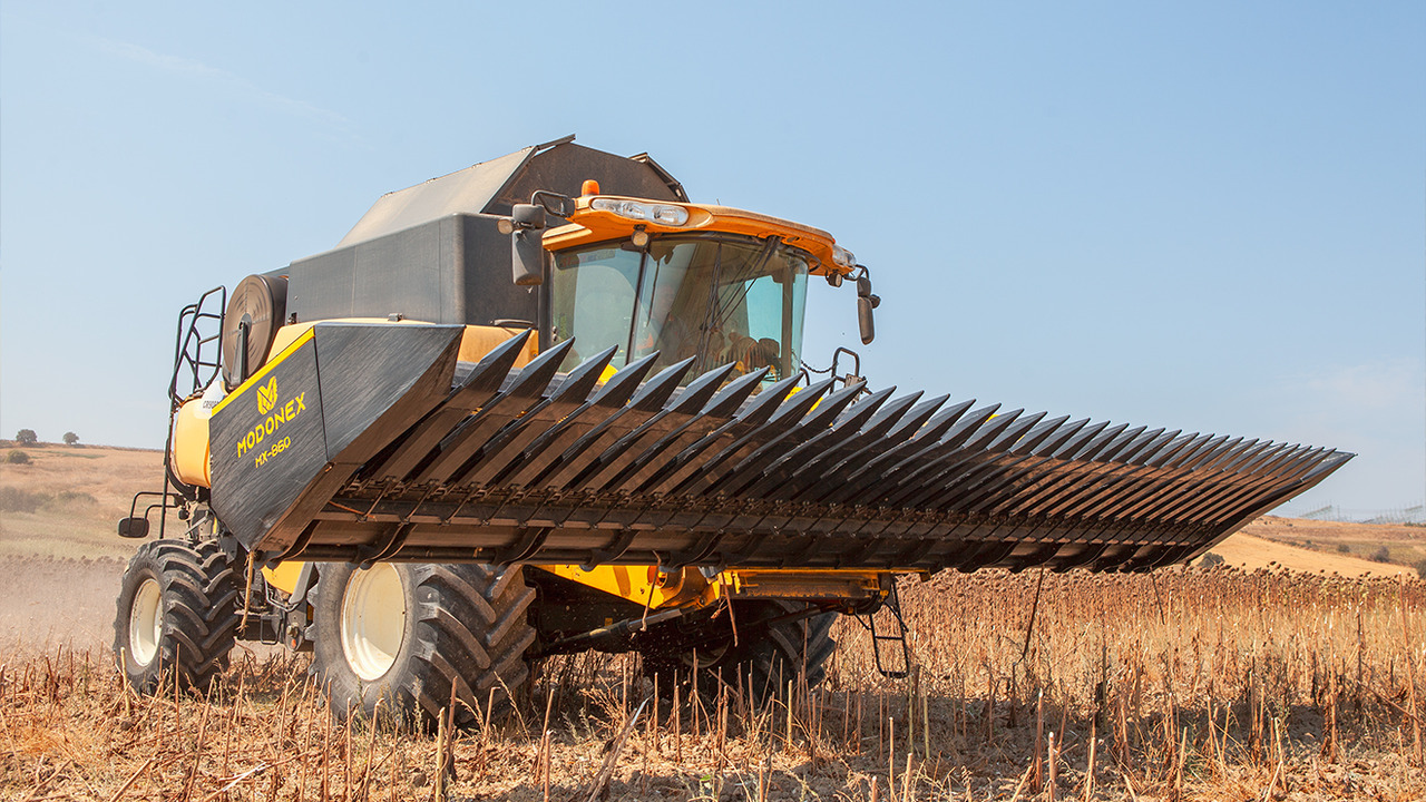 Modonex MX-630 - Header bunga matahari: gambar 1 Modonex MX-630 - Header bunga matahari: gambar 1