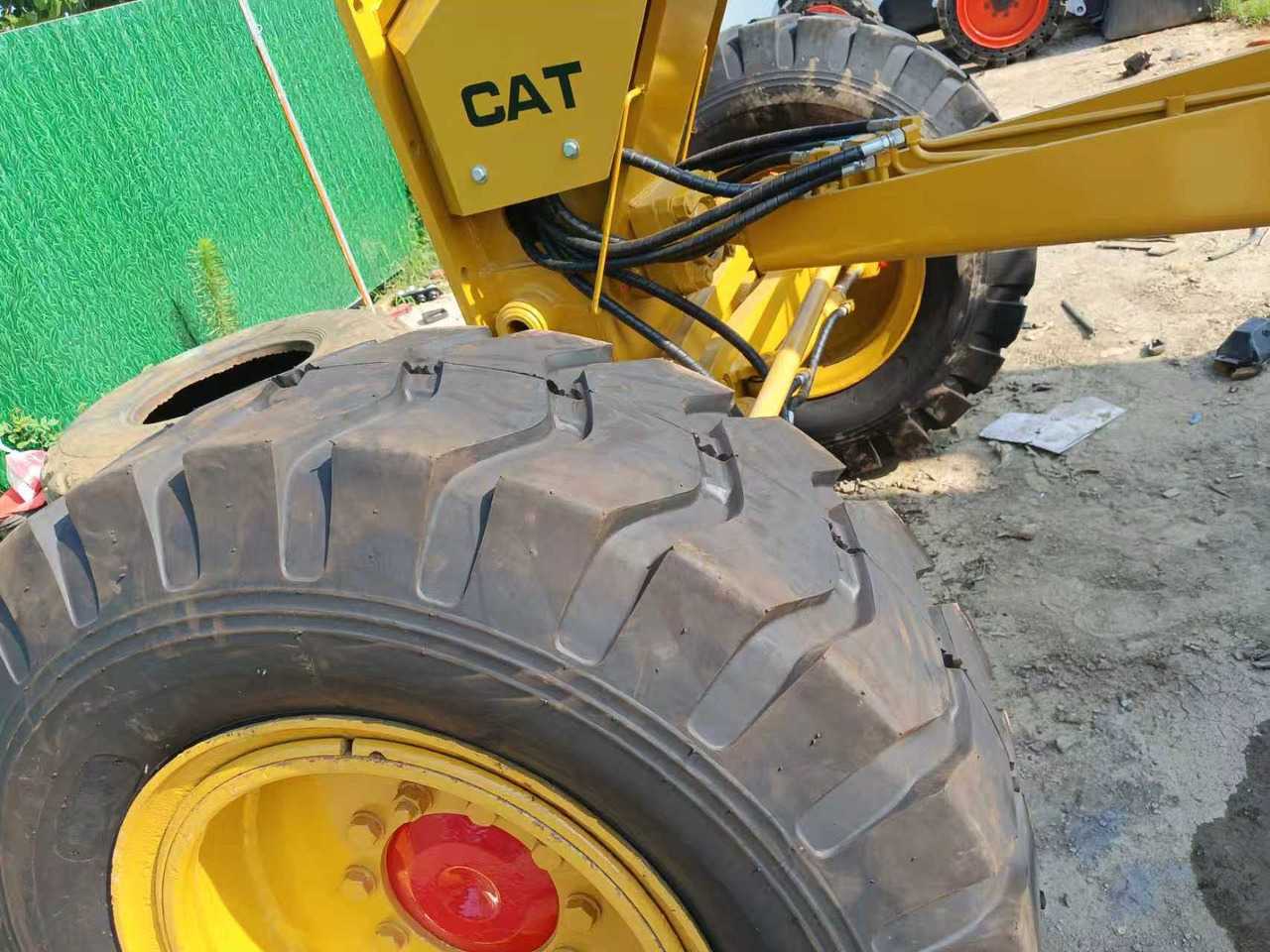 Grader CATERPILLAR 140K used motor grader low price: gambar 7
