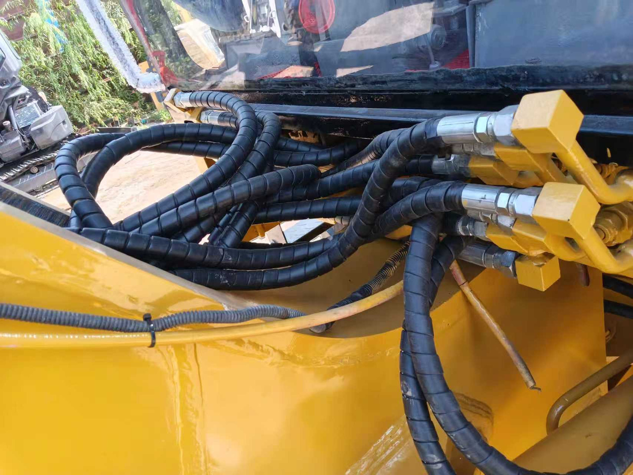 Grader CATERPILLAR 140K used motor grader low price: gambar 6