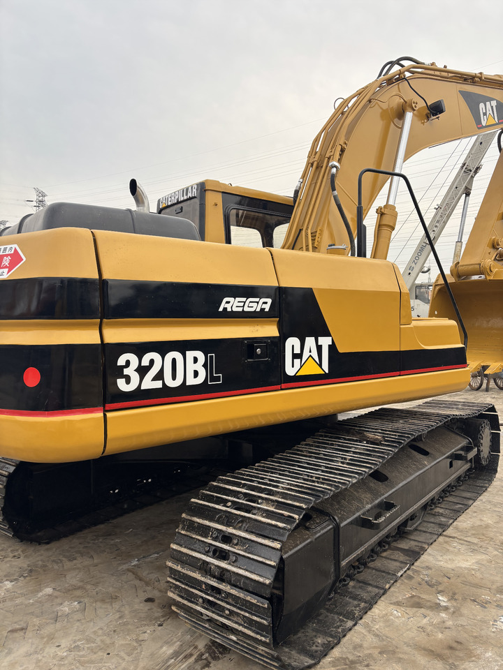 CATERPILLAR 320BL used excavator low price for sale - Ekskavator perayap: gambar 3 CATERPILLAR 320BL used excavator low price for sale - Ekskavator perayap: gambar 3