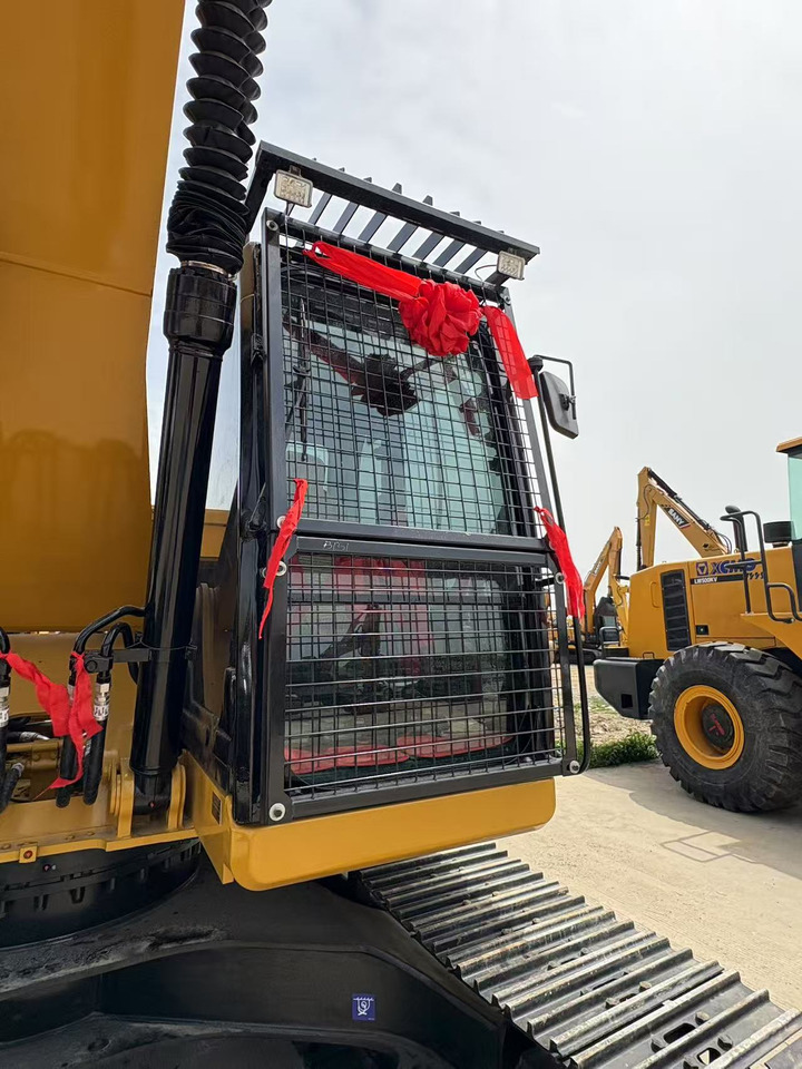 CATERPILLAR 320GC - Ekskavator perayap: gambar 5 CATERPILLAR 320GC - Ekskavator perayap: gambar 5