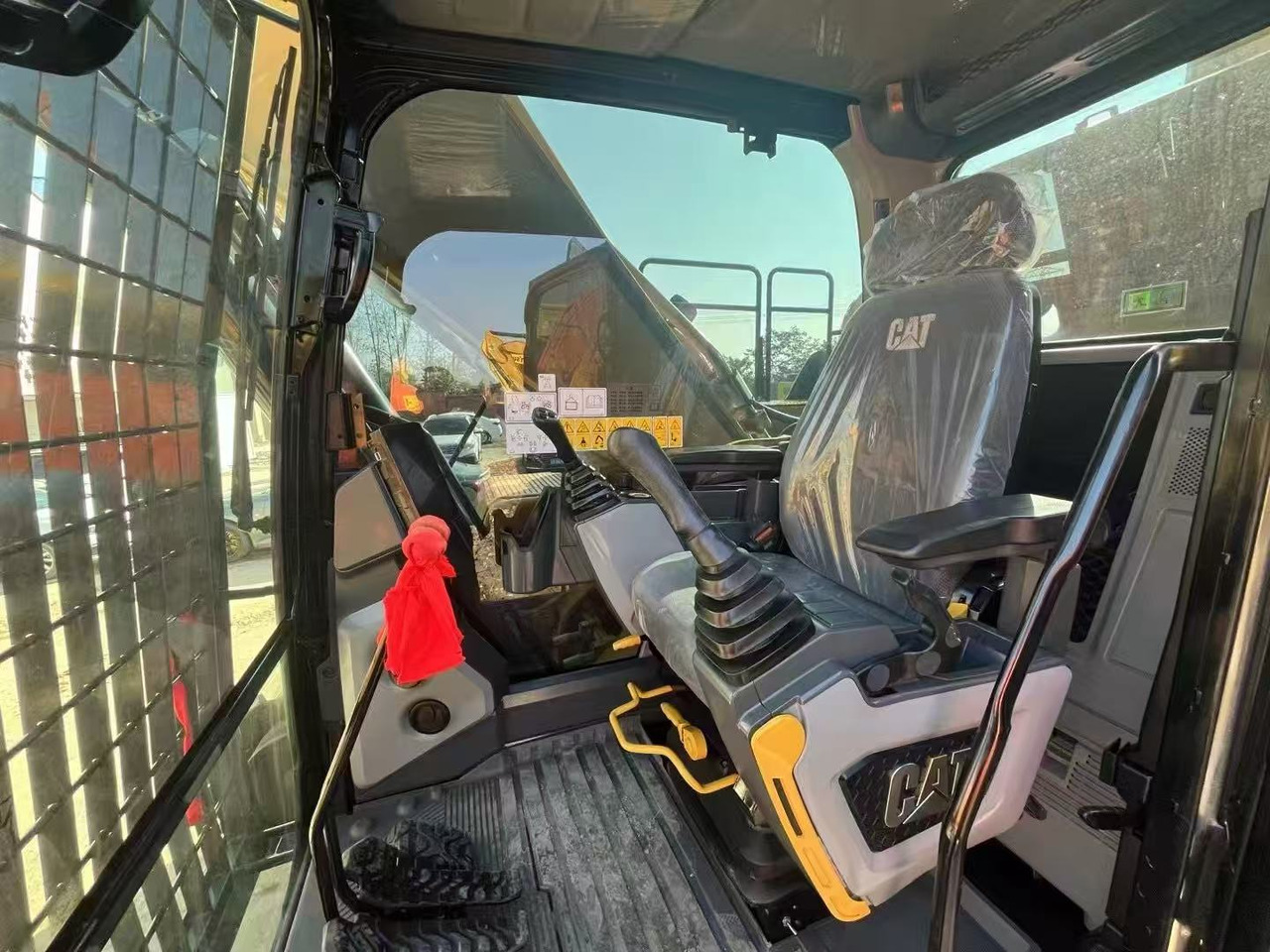 CATERPILLAR 336GC Low fuel consumption and easy maintenance Earthwork Engineering Mining Urban Construction - Ekskavator perayap: gambar 5 CATERPILLAR 336GC Low fuel consumption and easy maintenance Earthwork Engineering Mining Urban Construction - Ekskavator perayap: gambar 5