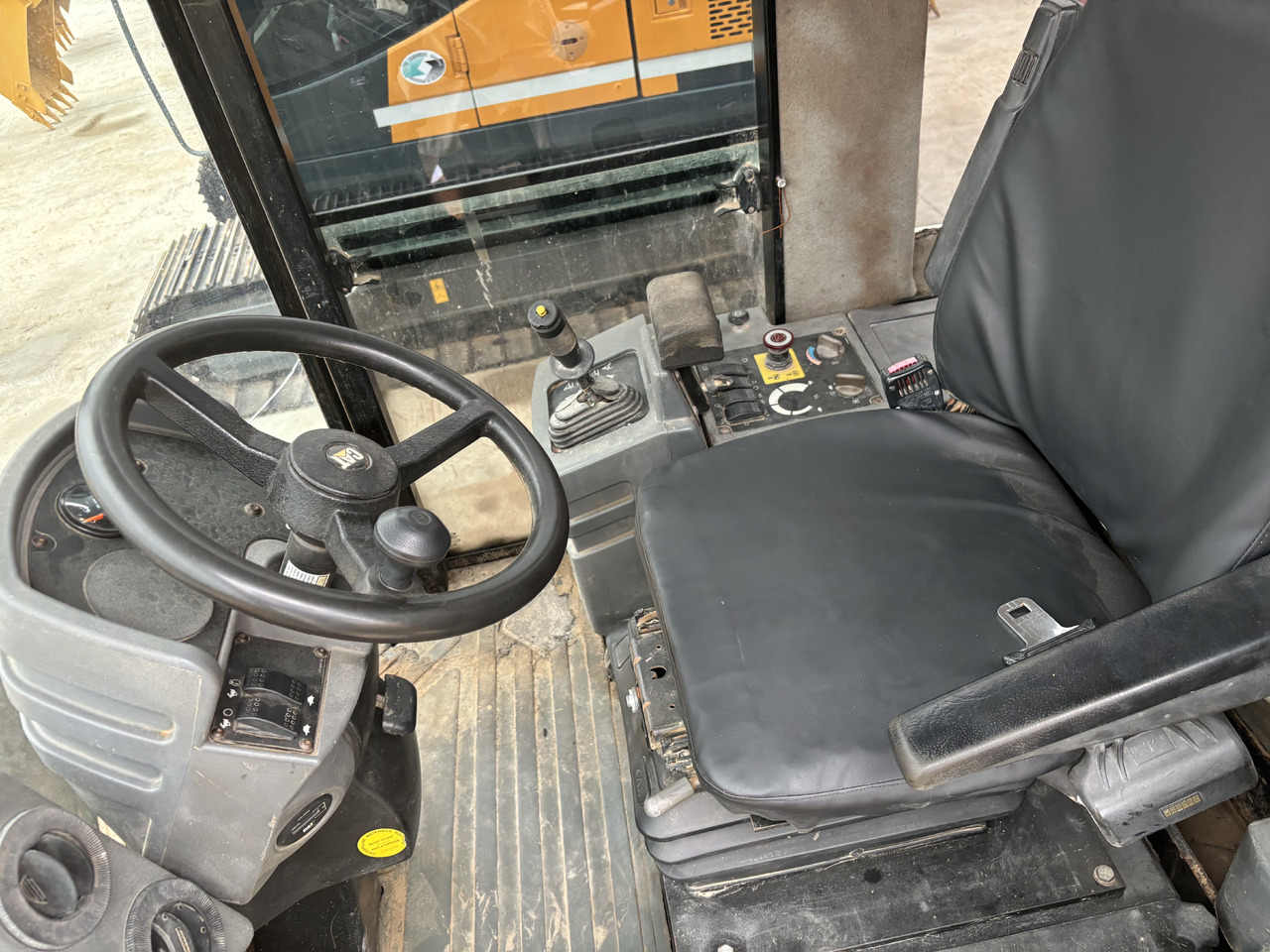 Pemadat CATERPILLAR CS76 road roller Road construction: gambar 6 Pemadat CATERPILLAR CS76 road roller Road construction: gambar 6