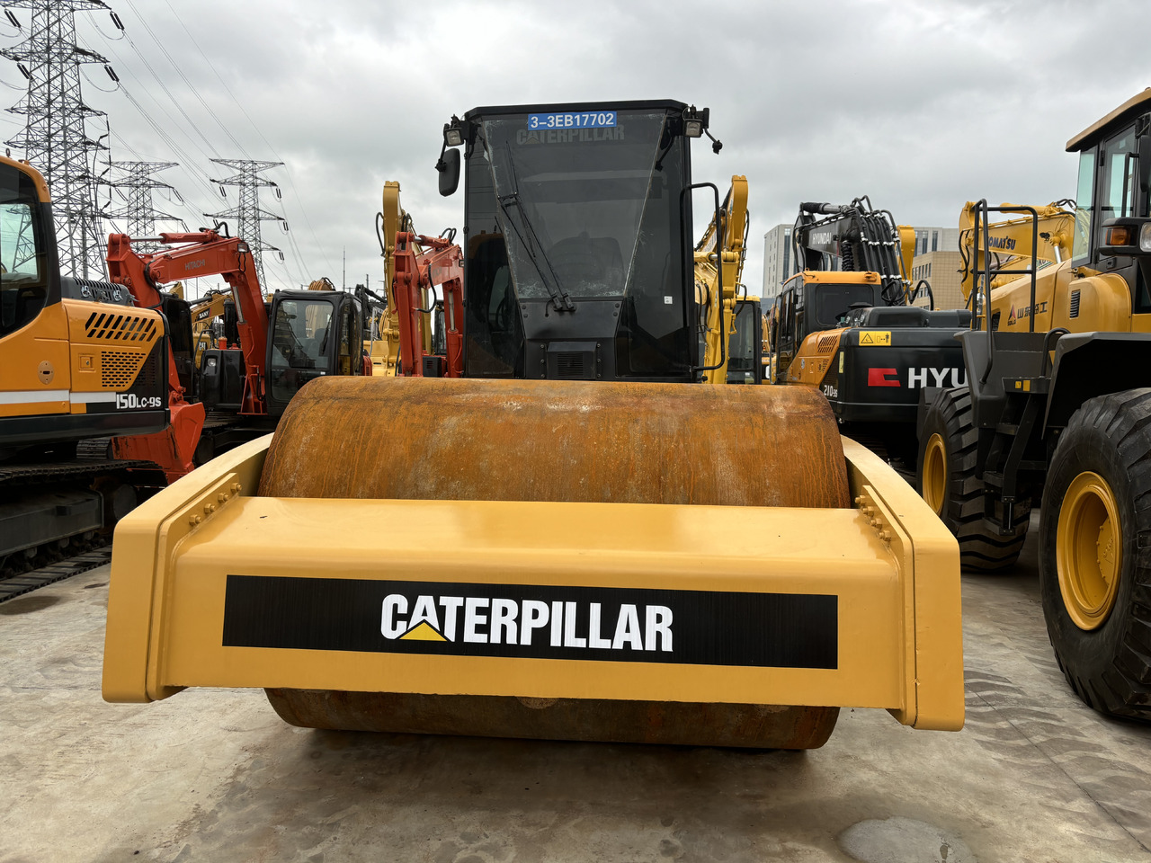 CATERPILLAR CS76 road roller Road construction - Roller jalan: gambar 1 CATERPILLAR CS76 road roller Road construction - Roller jalan: gambar 1