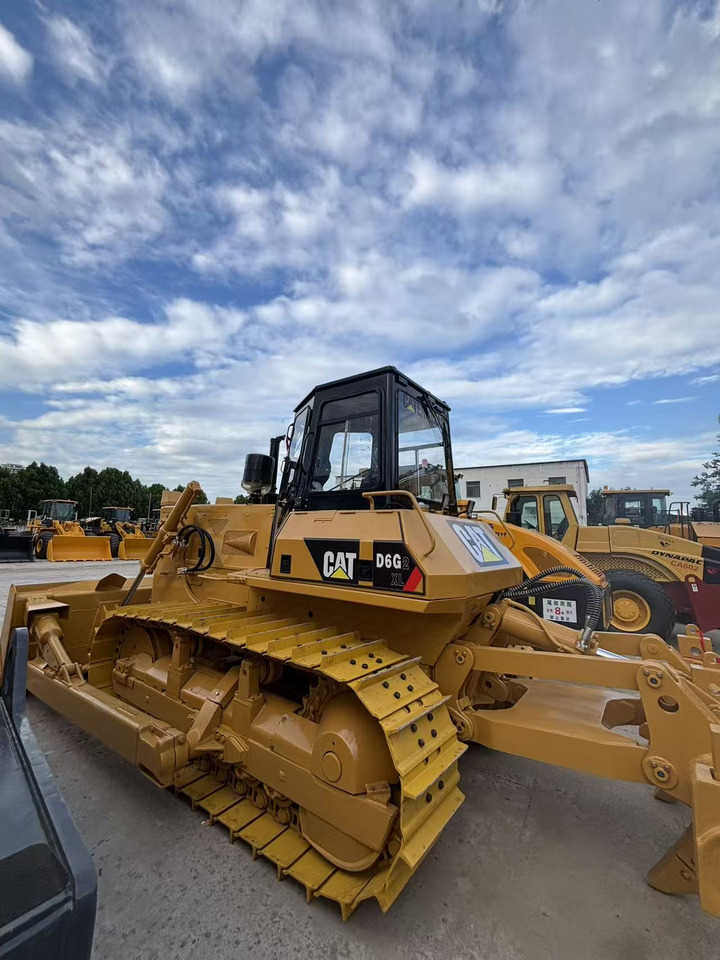 CATERPILLAR D6G bulldozer construction machine - Bulldozer: gambar 5 CATERPILLAR D6G bulldozer construction machine - Bulldozer: gambar 5